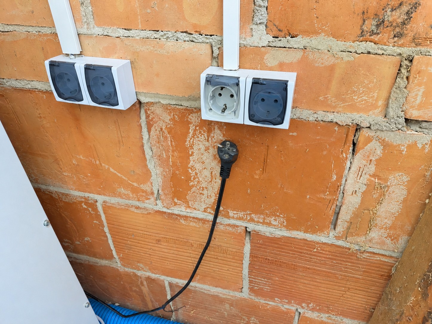 Ventilation unit disconnected from the mains